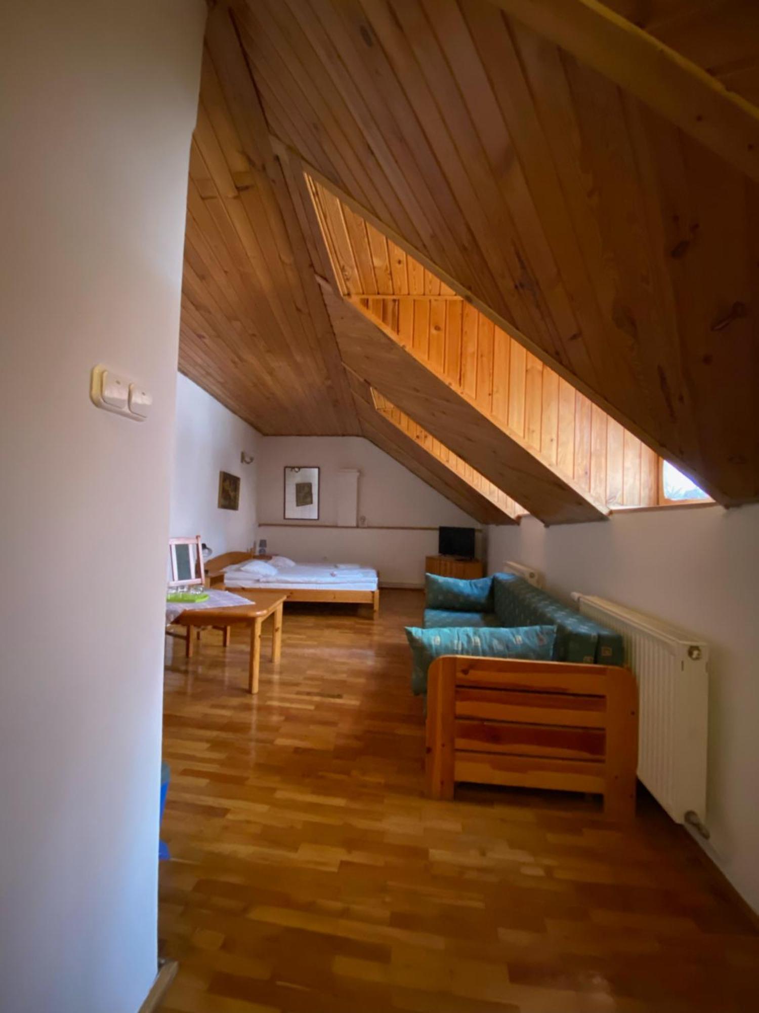 Katalinkert Panzió Panzió Győr Kültér fotó
