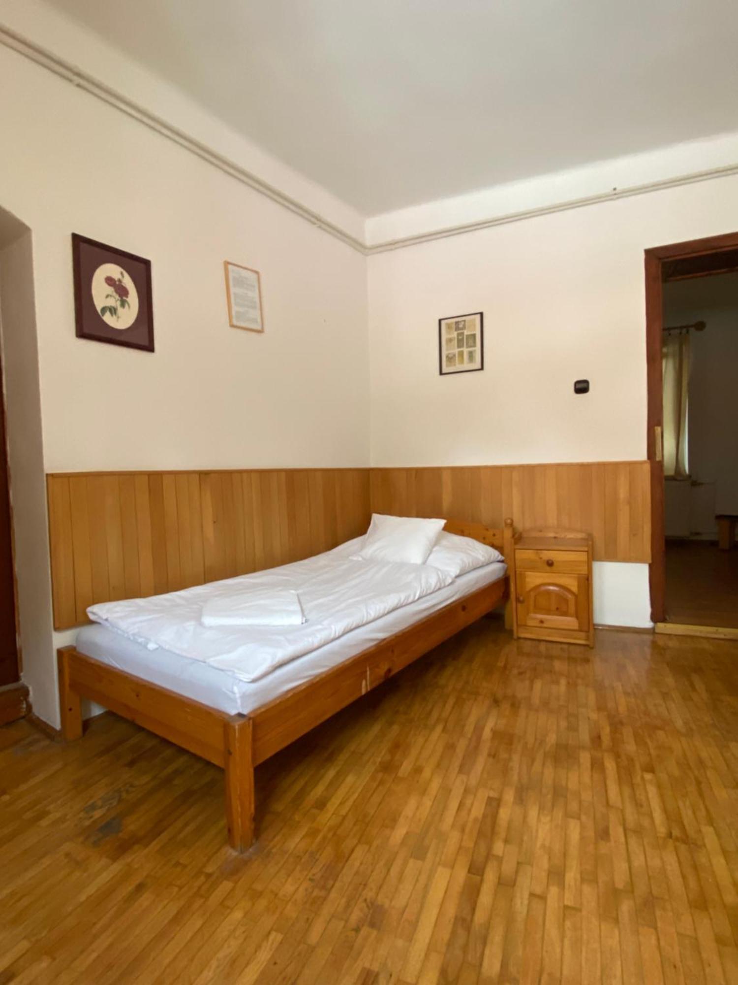 Katalinkert Panzió Panzió Győr Kültér fotó