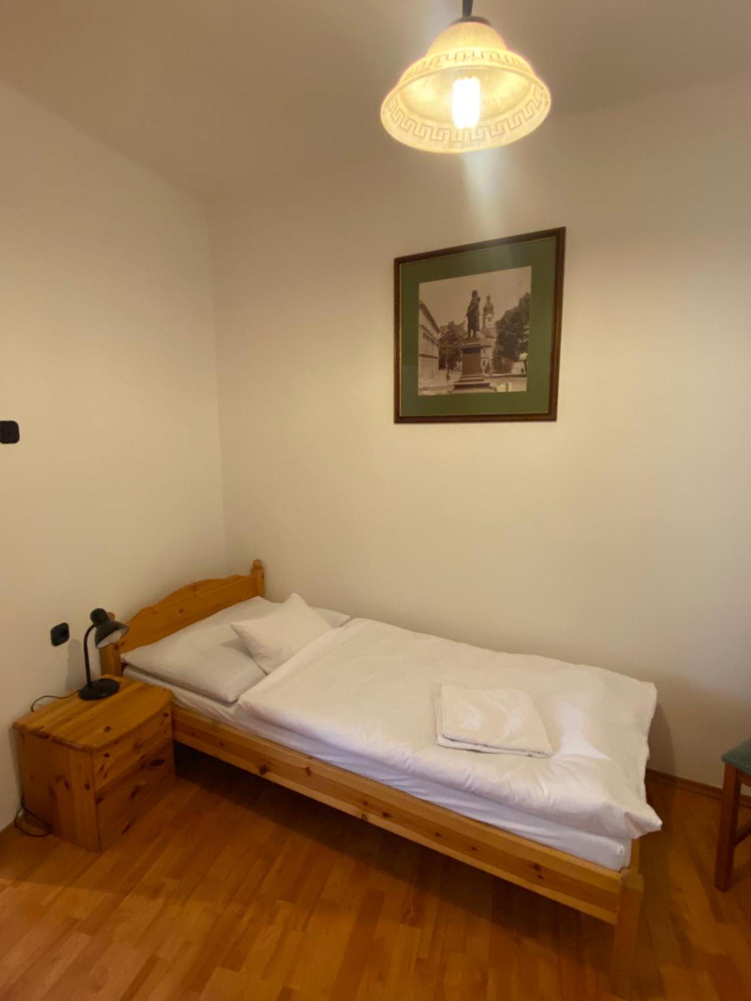 Katalinkert Panzió Panzió Győr Kültér fotó